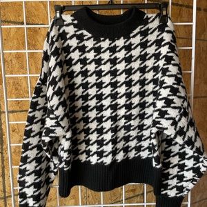 Scoop neck sweater, loose style,